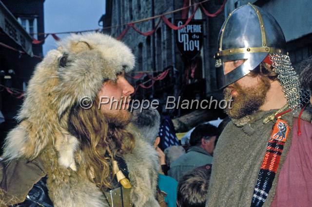 dinan fete remparts 14.JPG - Fête des Remparts, septembre 1994sur le thème « Du Guesclin »22 Dinan